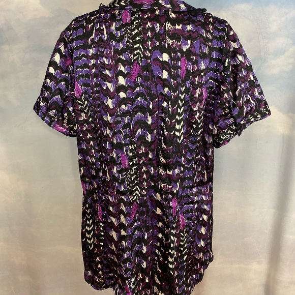 Lane Bryant purple button blouse with ruffles 1X - Picture 2 of 6